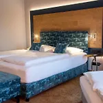 Ringhotel Reubel فندق زيمدورف