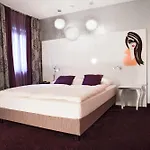Ringhotel Reubel فندق 4*