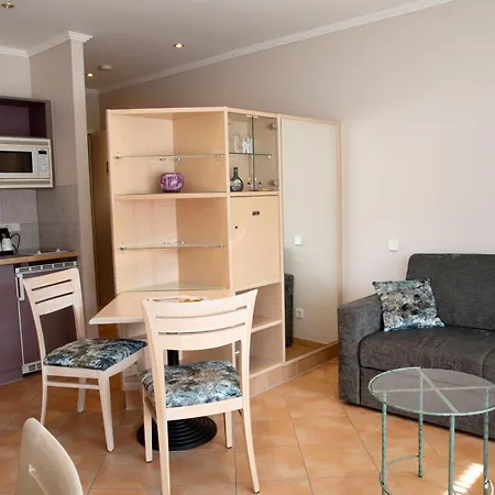 فندق Ringhotel Reubel زيمدورف